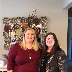 Meet your Posher, Adrianne